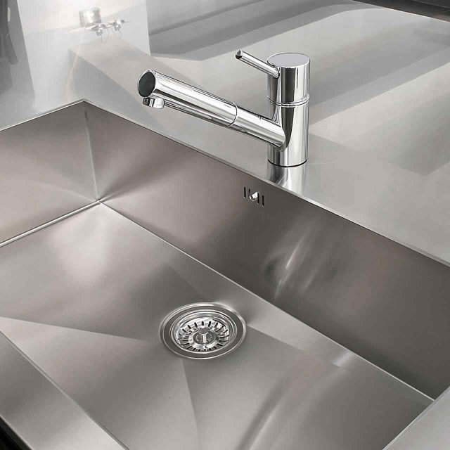 https://plumbingatitsbestinc.com/wp-content/uploads/2018/10/gallery_projects_21-640x640.jpg